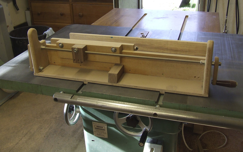 box-joint-jig